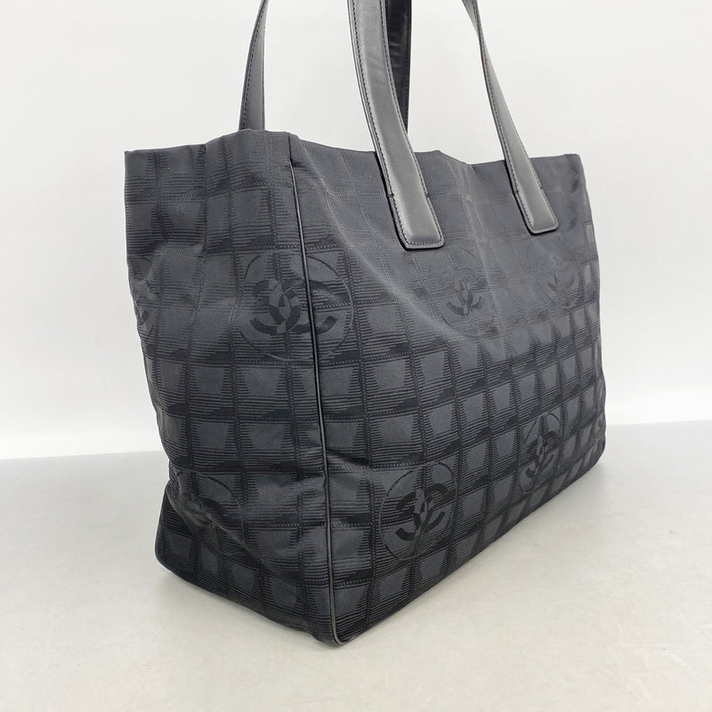 【6ke5427】シャネル トートバッグ ニュートラベル ナイロン ブラック ゴールド金具【中古】レディース