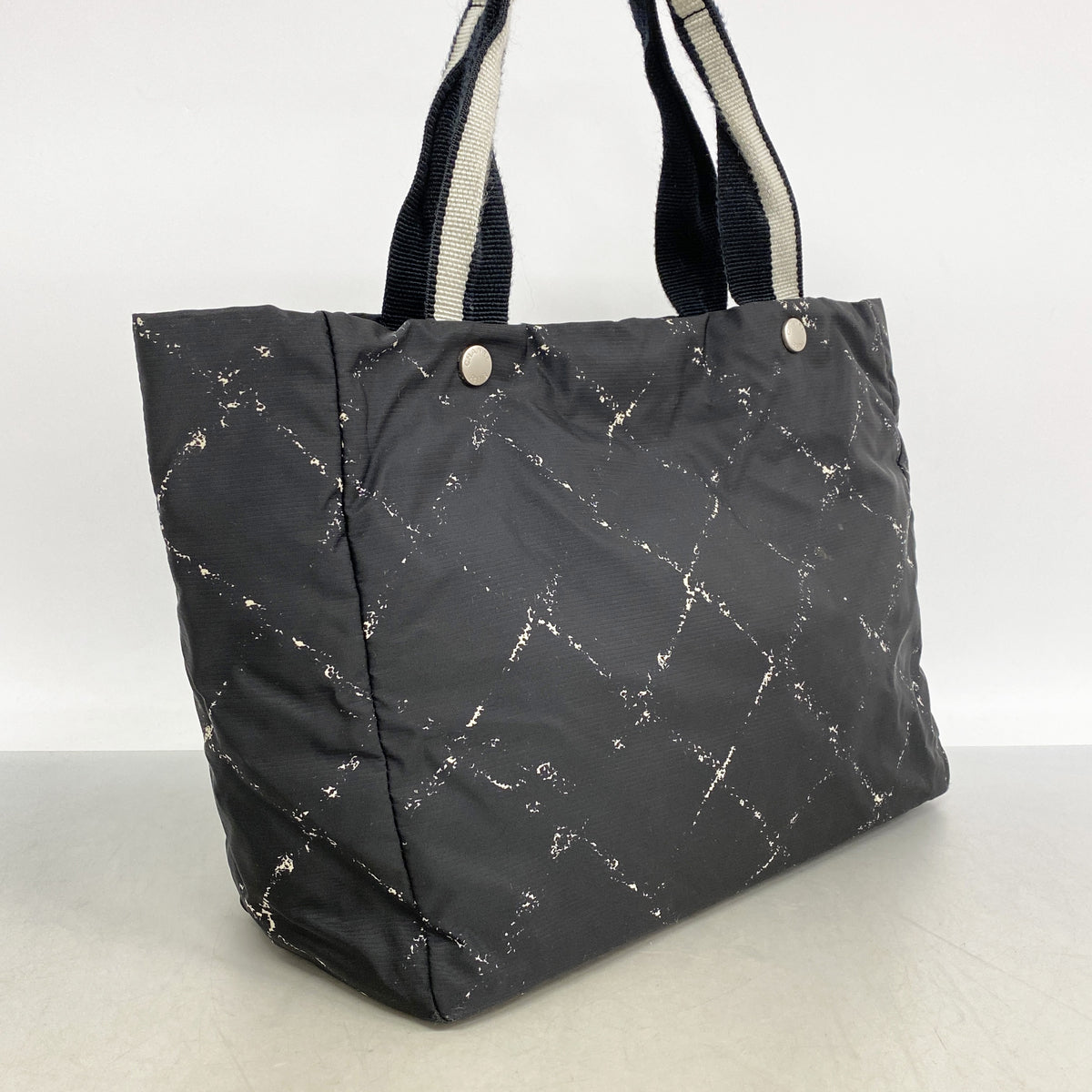 【6ke5641】シャネル トートバッグ 旧トラベル ナイロン ブラック シルバー金具【中古】レディース