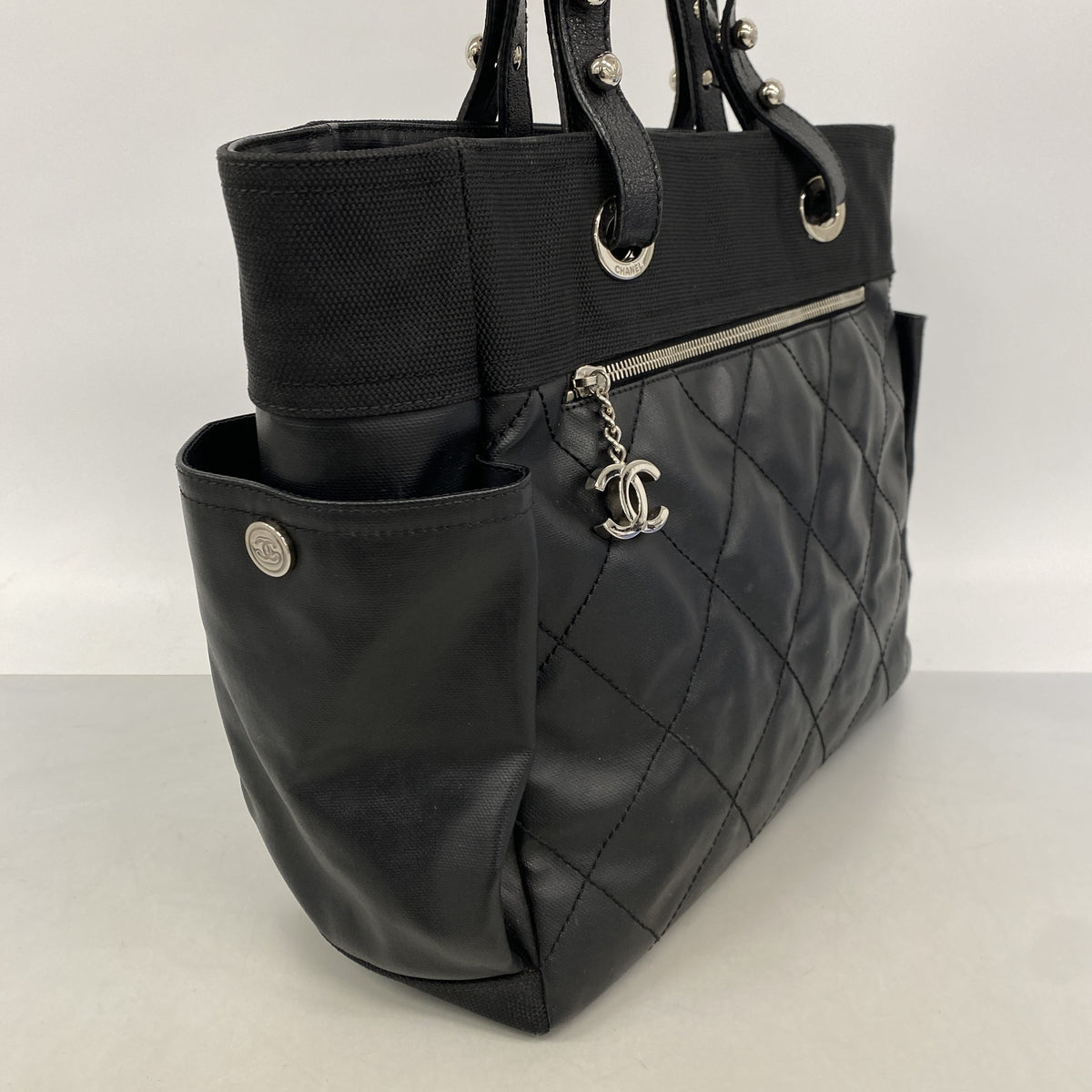 【6ke5759】シャネル トートバッグ パリビアリッツ レザー ブラック シルバー金具【中古】レディース