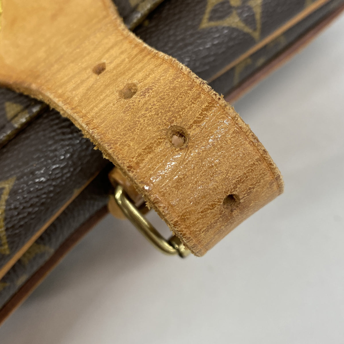 【6ke5762】ルイヴィトン ショルダーバッグ モノグラム カルトシエールGM M51252 ブラウン【中古】レディース