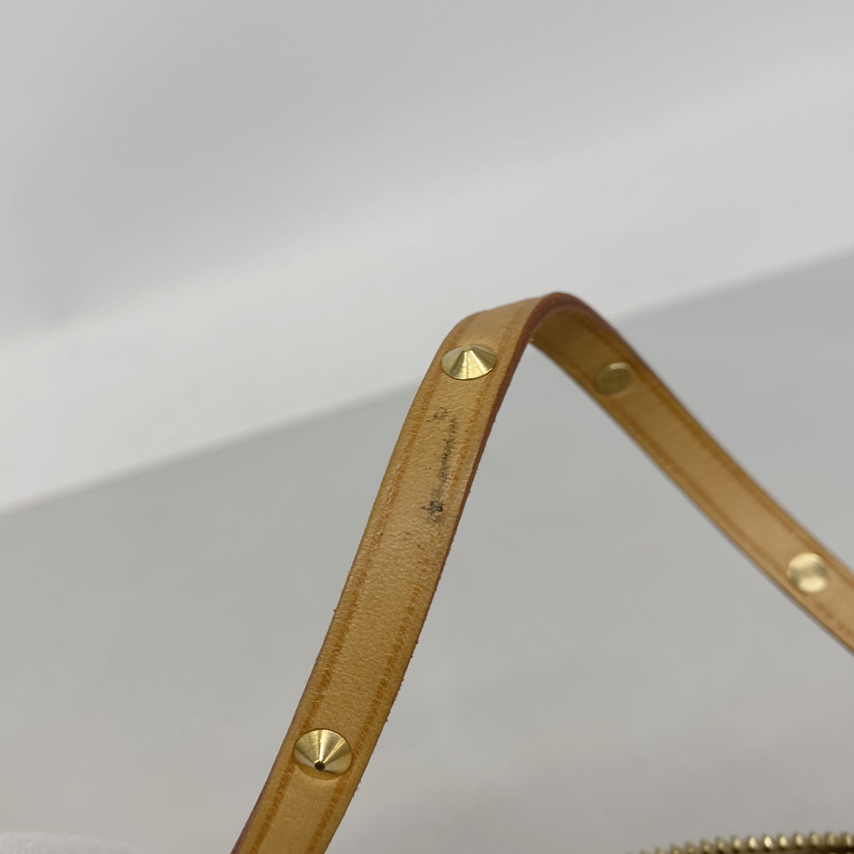 【6ke5794】ルイヴィトン ポーチ モノグラム・マルチカラー ポシェットアクセソワール M92648 ノワール【中古】レディース