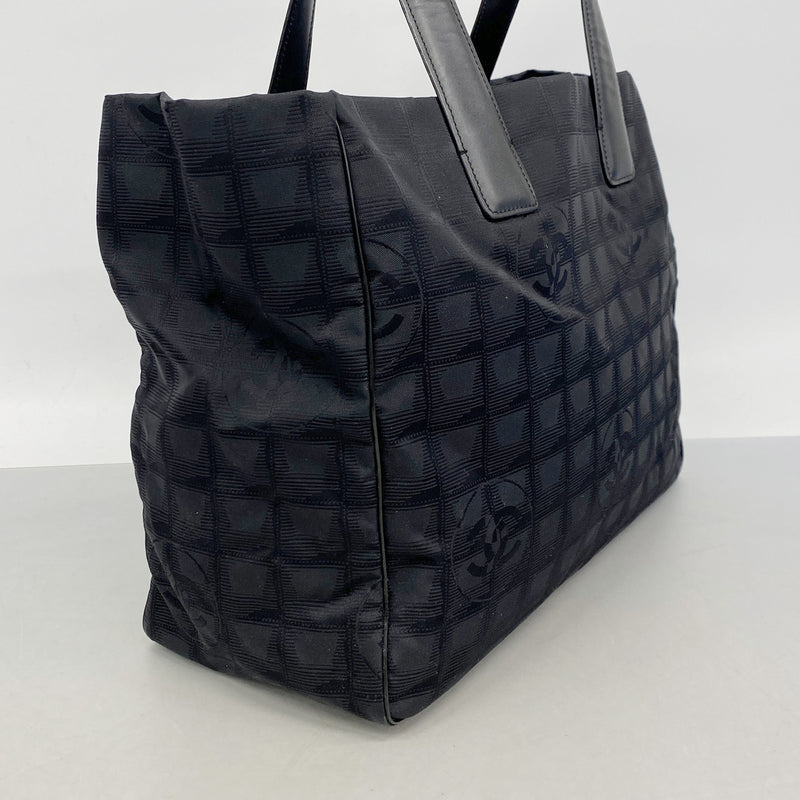 【6ke5797】シャネル トートバッグ ニュートラベル ナイロン ブラック ゴールド金具【中古】レディース