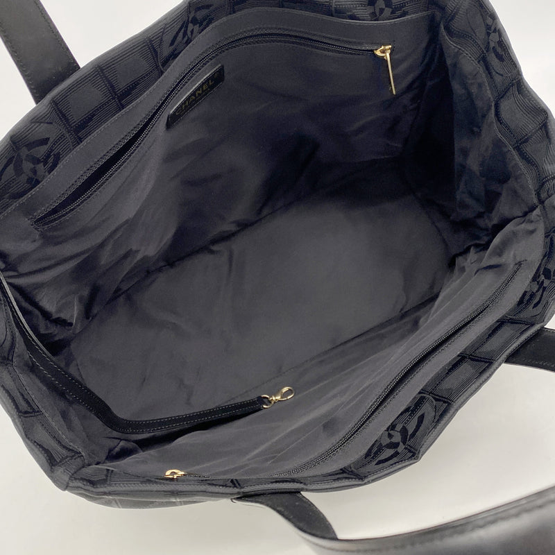 【6ke5797】シャネル トートバッグ ニュートラベル ナイロン ブラック ゴールド金具【中古】レディース