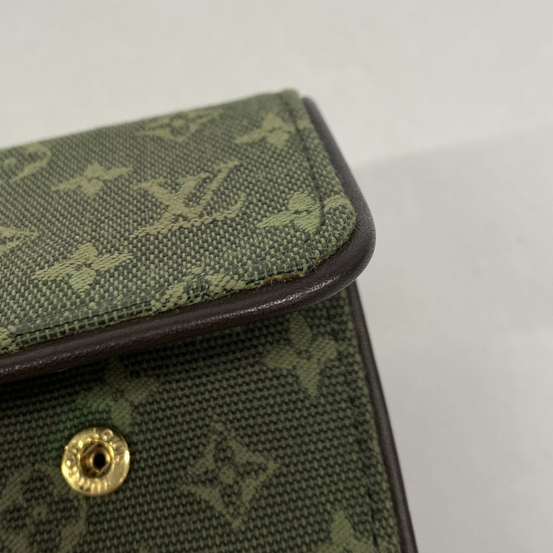 【6ke5852】ルイヴィトン 長財布 モノグラム・ミニ ポルトトレゾールインターナショナル M92443 TSTカーキ【中古】レディース
