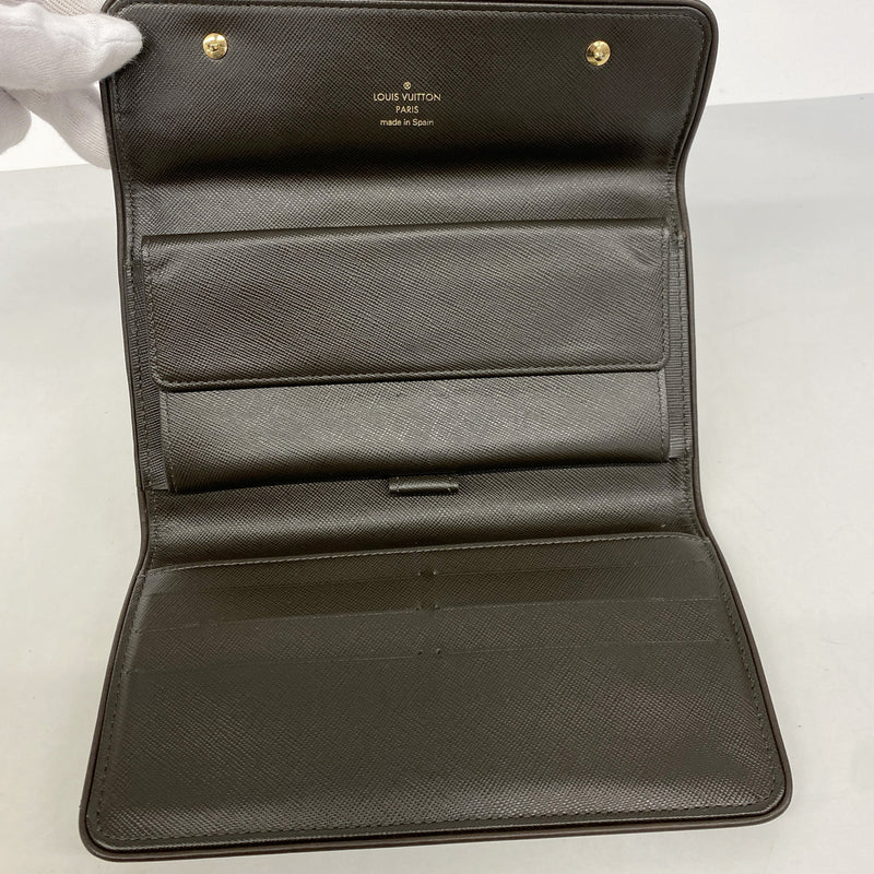 【6ke5852】ルイヴィトン 長財布 モノグラム・ミニ ポルトトレゾールインターナショナル M92443 TSTカーキ【中古】レディース
