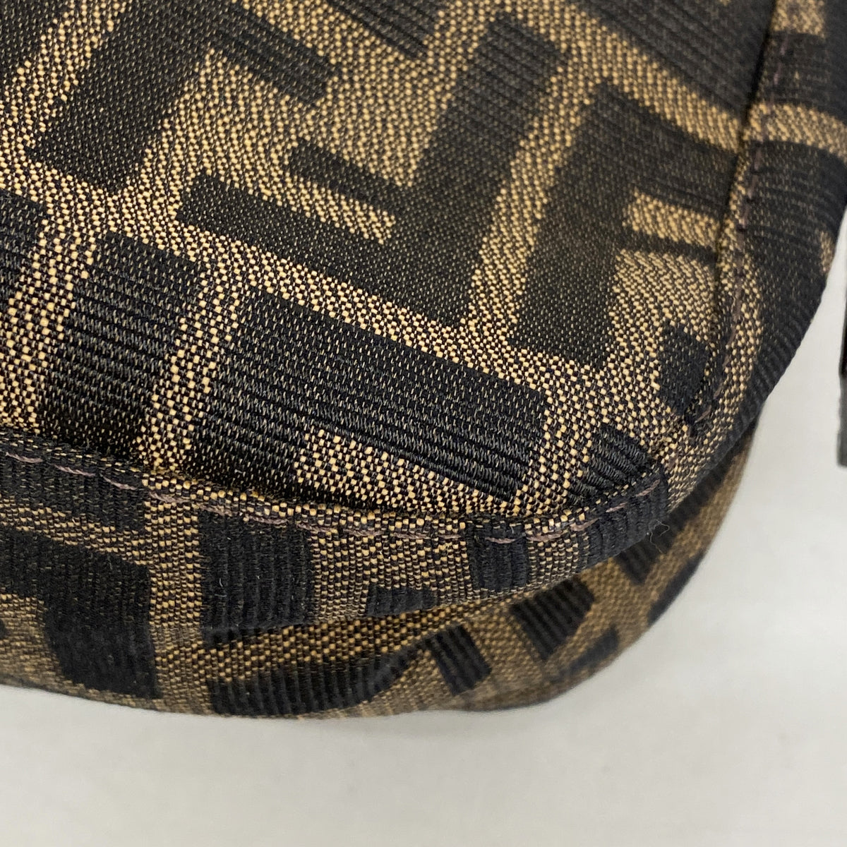【6ke5964】フェンディ ハンドバッグ ズッカ ナイロンキャンバス ブラウン シルバー金具【中古】レディース
