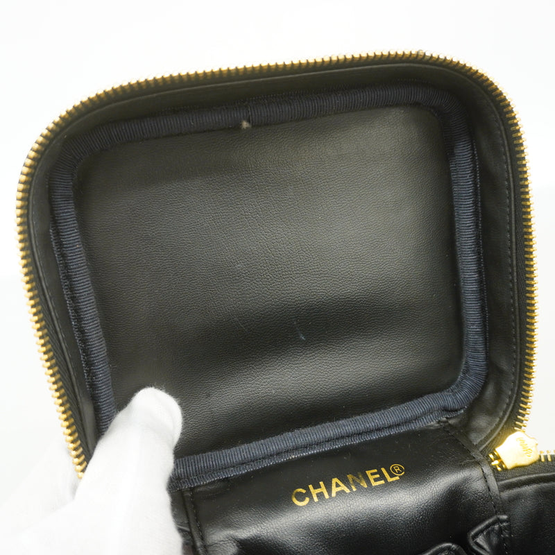 【6ke5996】シャネル バニティバッグ キャビアスキン ブラック ゴールド金具【中古】レディース