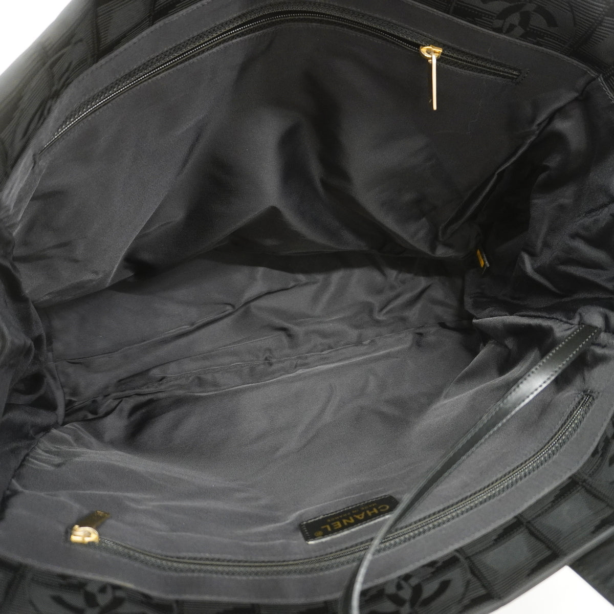 【6ke5997】シャネル トートバッグ ニュートラベル ナイロン ブラック シャンパンゴールド金具【中古】レディース
