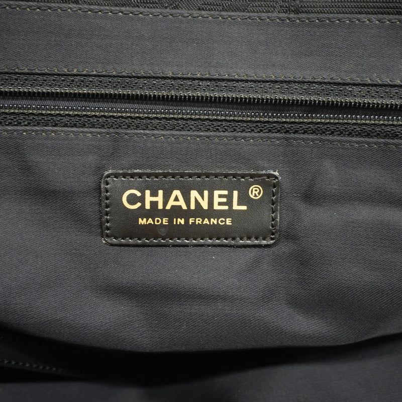 【6ke5997】シャネル トートバッグ ニュートラベル ナイロン ブラック シャンパンゴールド金具【中古】レディース