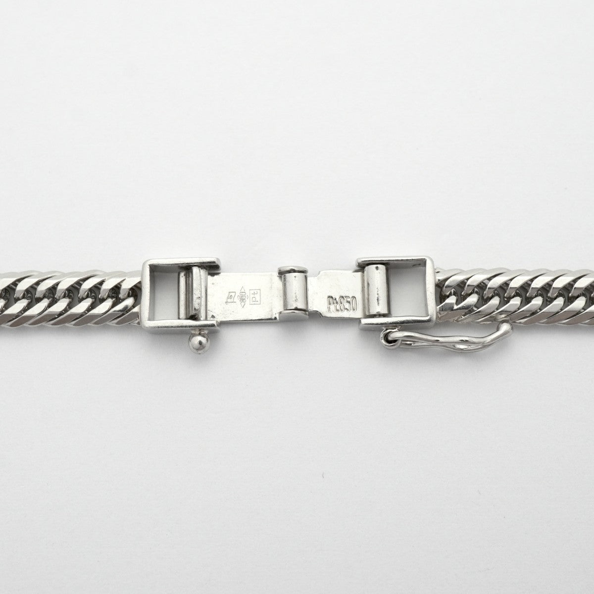 【6khe0008】喜平 ネックレス Pt850 プラチナ トリプル 12面 50.6cm 30.4g キヘイ【中古】メンズ レディース ユニセックス