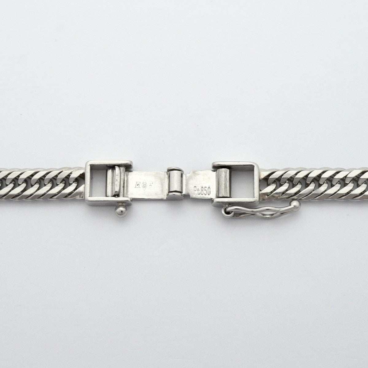 【6khe0016】喜平 ネックレス Pt850 プラチナ トリプル 12面 52.3cm 29.9g キヘイ【中古】メンズ レディース ユニセックス