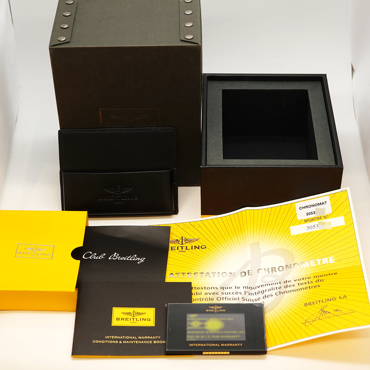 【6wfc0258】ブライトリング クロノマット44 AB011010/AB0110 黒文字盤【中古】腕時計 メンズ