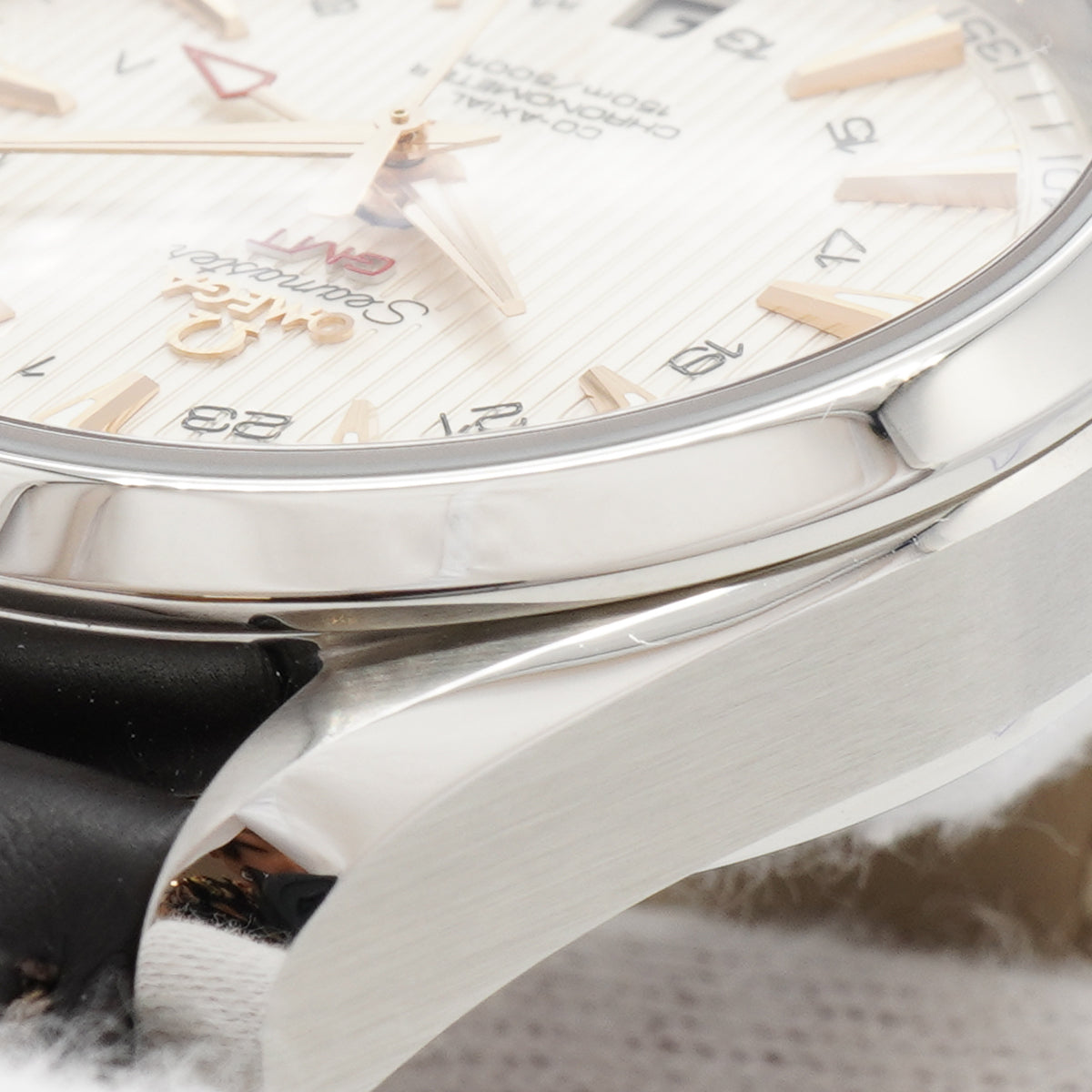 【6wia0071】オメガ アクアテラ GMT コーアクシャル 231.13.43.22.02.004 シルバー文字盤【中古】腕時計 メンズ