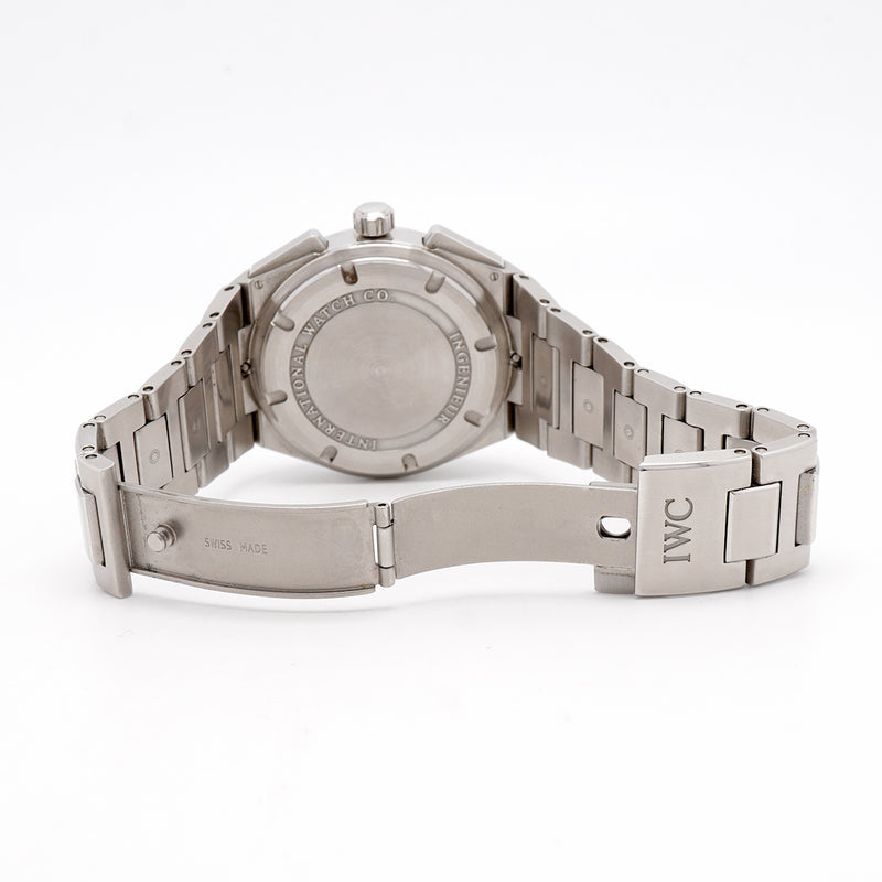 【6wka0014】IWC アイダブリューシー シャフハウゼン インヂュニア クロノグラフ IW372501 黒文字盤【中古】腕時計 メンズ